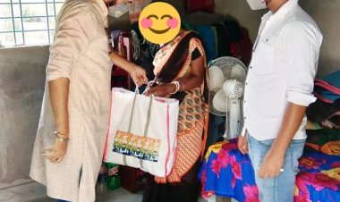 एनएसयूआई का सेवा कार्य जारी, नाई समाज के बीच किया राशन वितरित