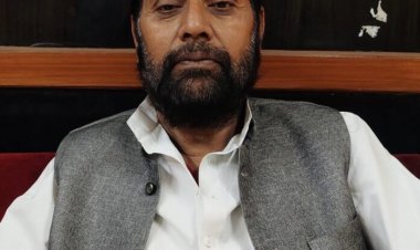 बेरोजगारी का दंश झेल रहा युवा वर्ग : दीपक लाल