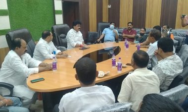 हड़ताल के कारण नारकीय हो चुकी स्थिति, मेयर, डिप्टी मेयर व पार्षद ने कसी कमर, झाड़ू लेकर खुद उतरेंगे सड़क पर