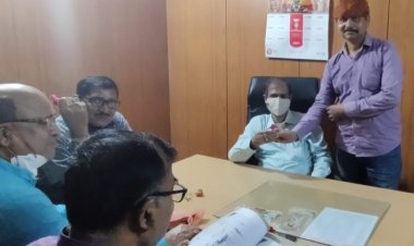 अभियंता दिवस पर अभियंताें कों गोपाल प्रसाद पटवा ने बधाई व शुभकामना दिये