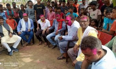 टिकारी प्रखंड के नेपा पंचायत से संजु देवी मुखिया पद पर जीत दर्ज की