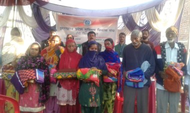 मौलाना आजाद कॉलोनी में 200 जरूरतमंदों के बीच कंबल वितरण किया गया