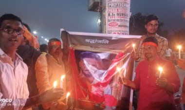 बजरंग दल के युवा कार्यकर्ता हर्षा के हत्या के विरोध में कैंडल मार्च निकाला गया