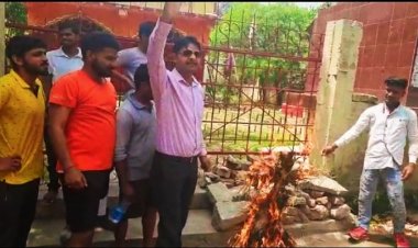 जय सिंह यादव पहले अपने गिरेबान में झांकें : पीयूष आनंद