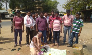 हाई मास्ट लाइट कार्ययोजना का विधायक सुखराम उरांव ने किया शिलान्यास