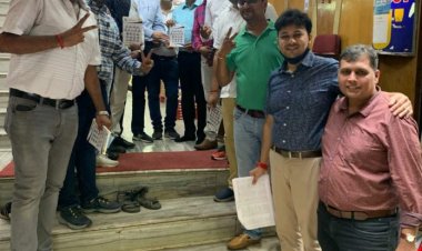 चेंबर चुनाव के लिए टीम धीरज तनेजा ने किया जनसंपर्क