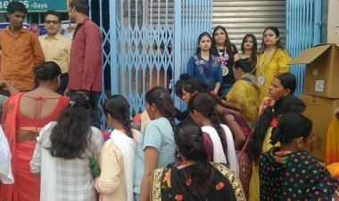 इनरव्हील क्लब ऑफ ओजस्वी ने लगाया जंक सेल, लोगों ने सस्ते दर पर खुब की खरीदारी