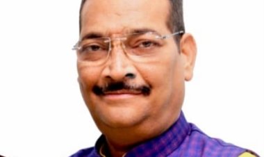 कोरोंना से लडने में हेमंत सरकार विफल , अस्पताल में बेड का अभाव , जनता भयभीत – दीपक प्रकाश।