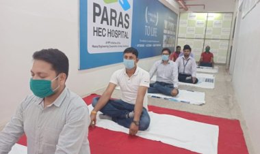 अंतरराष्ट्रीय योग दिवस के अवसर पर पारस एचईसी अस्पताल में योग का दिया गया प्रशिक्षण