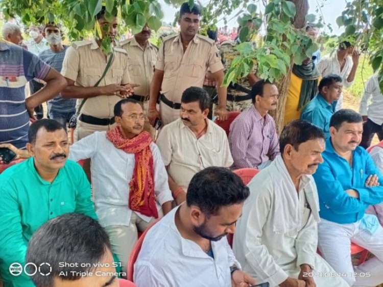 छात्र अमन नागसेन की चीन में हुए हत्या के बाद शव पहुँचा गया, अंतिम दर्शन के लिए उमड़ी लोगों की भीड़