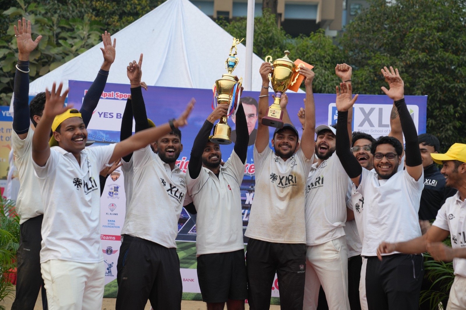 फादर एनराइट क्रिकेट टूर्नामेंट-2 में XLRI-BMHR (MENS) जबकि XL-GLIDERS (WOMENS) बनी विजेता