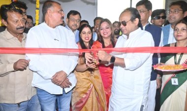 धनबाद में स्वास्थ्य सेवा की नई क्रांति: झारखंड के स्वास्थ्य मंत्री ने किया अंकुरम IVF सेंटर का भव्य उद्घाटन