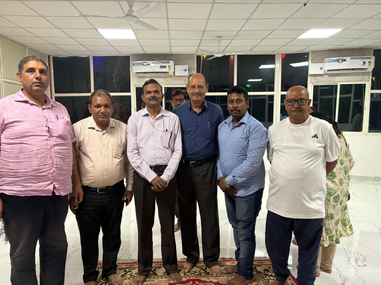 मिलिट्री हॉस्पिटल हिल मंदिर में भजन-कीर्तन व भव्य आरती, श्रद्धा और सौहार्द का अद्भुत संगम