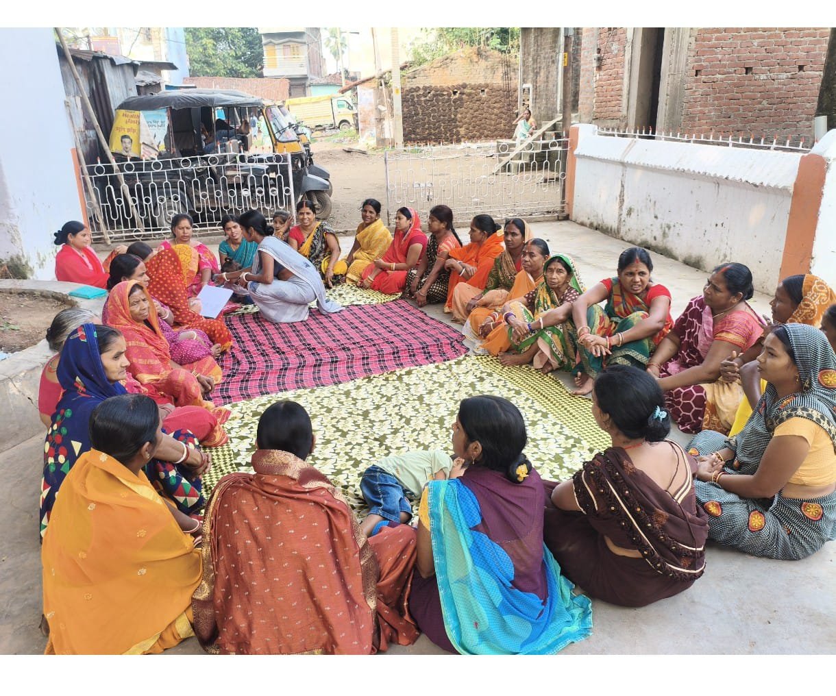 मुख्यमंत्री महिला रोजगार योजना के अंतर्गत शहरी क्षेत्र नगर निकाय के वार्ड 47 से 53 तक के समूह की महिलाए अभी तक योजना के लाभ से है वंचित