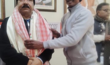 मानपुर पटवा टोली उद्योग मंत्री का सम्मान, बुनकरों की समस्याओं से कराया अवगत