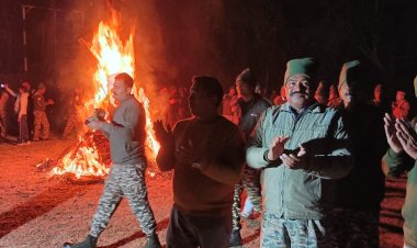 47 बटालियन सीआरपीएफ मुख्यालय में धूमधाम से मनाया गया लोहड़ी पर्व, पंजाबी भांगड़ा ने जमाया रंग, कमांडेंट ने अग्नि में रेवड़ी-मूंगफली अर्पित कर की सुख-शांति की प्रार्थना