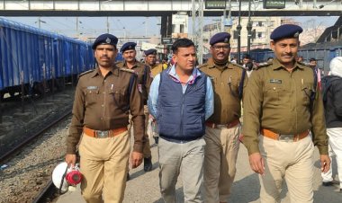 मौनी अमावस्या व दारोगा परीक्षा को लेकर गया स्टेशन पर सघन चेकिंग, RPF-GRP ने संभाला मोर्चा