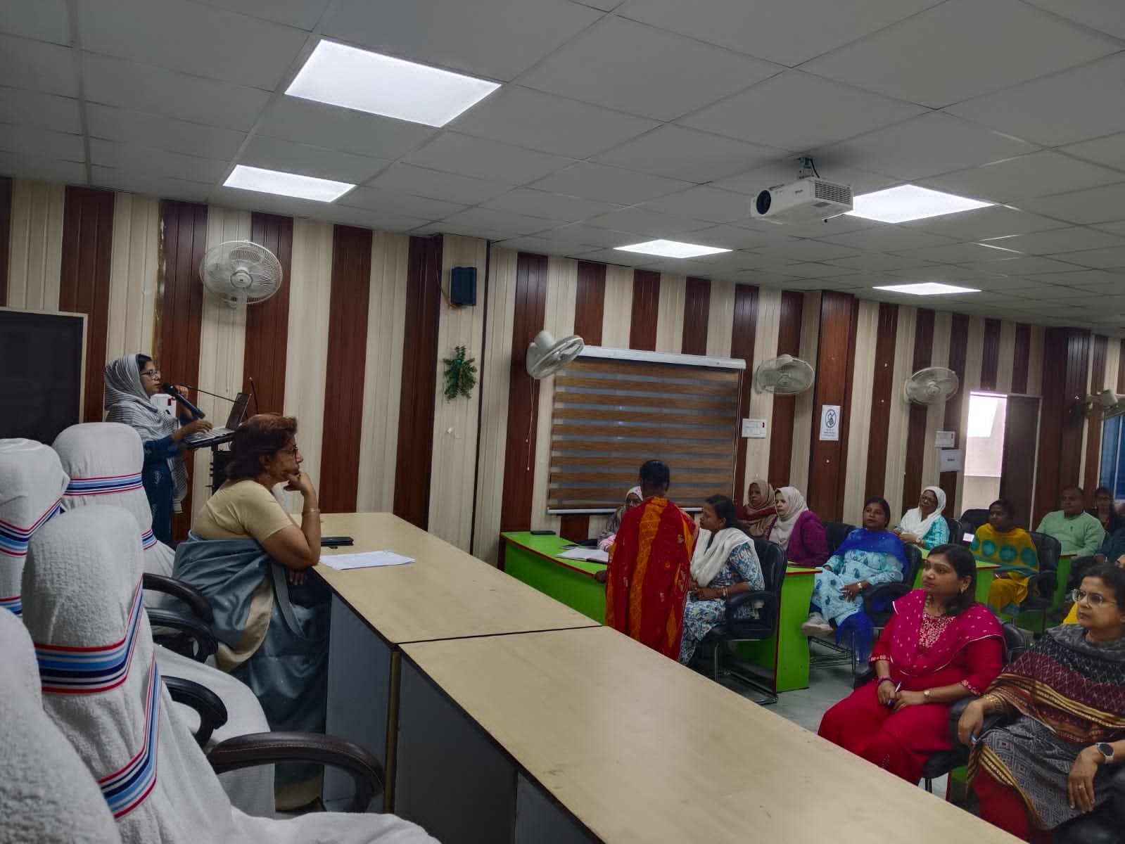 जीबीएम कॉलेज में राष्ट्रीय विज्ञान दिवस पर स्तन कैंसर जागरूकता कार्यक्रम का हुआ आयोजन, पीपीटी द्वारा स्तन कैंसर के कारण एवं सुरक्षा के उपायों को बिंदुवार समझाया गया