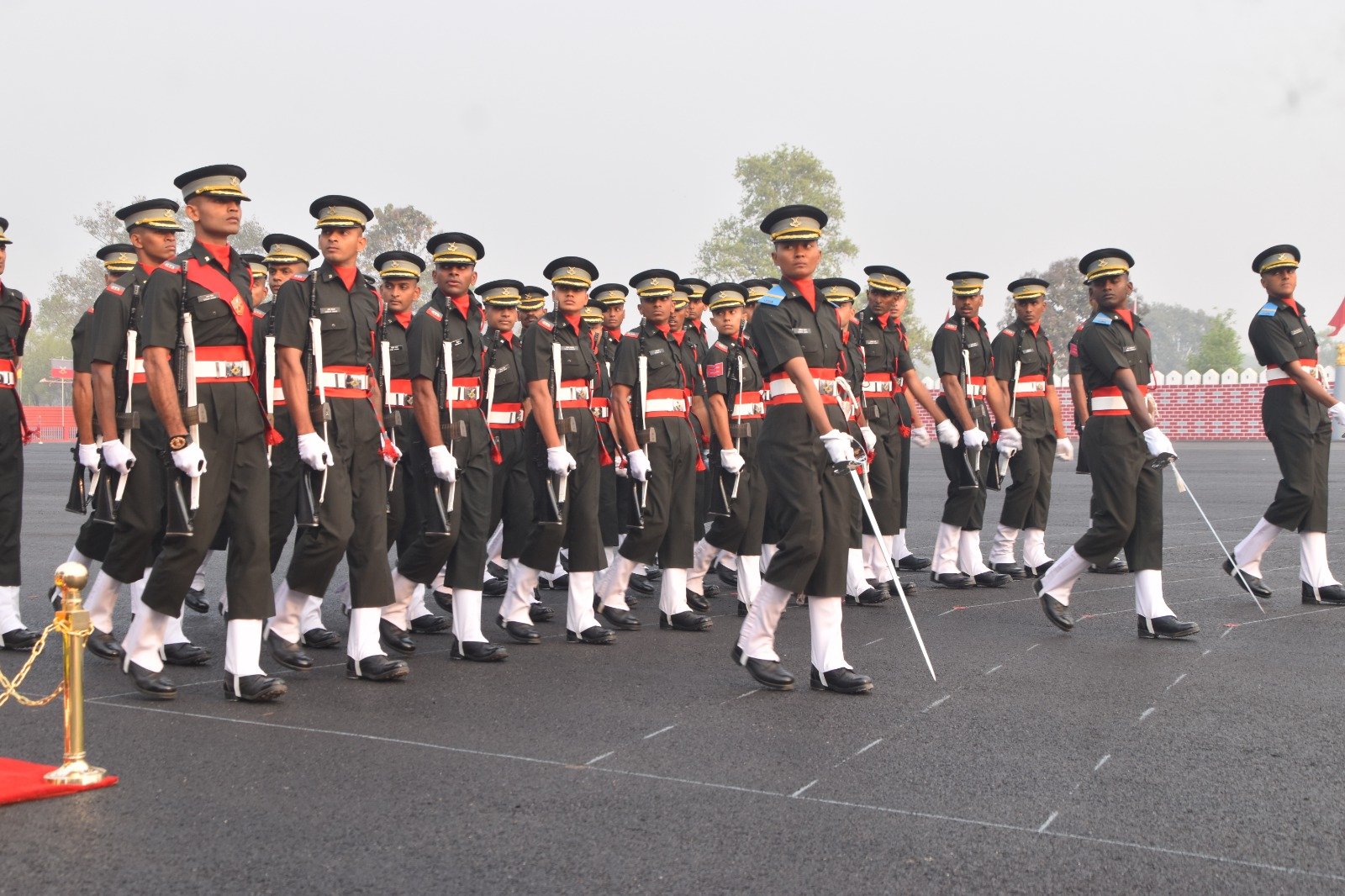 28वीं पासिंग आउट परेड: कैडेटों के ‘अंतिम पग’ के साथ सेना को मिले 281 नए अधिकारी, पासिंग आउट परेड के दौरान जोशीली कमेंट्री ने बांधा समां